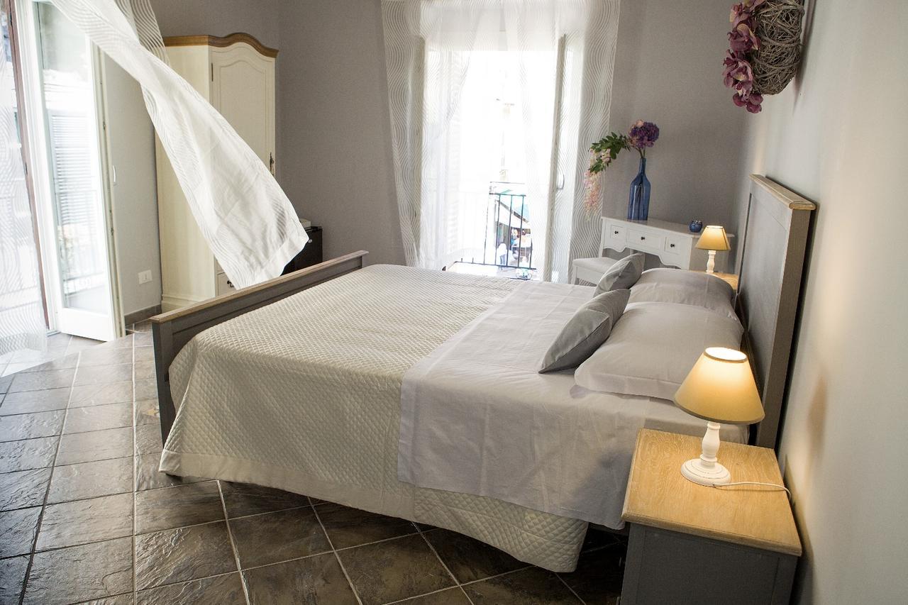 Reginella B&B Palermo Eksteriør billede